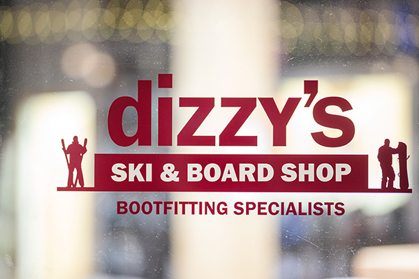 Dizzy's ski shop